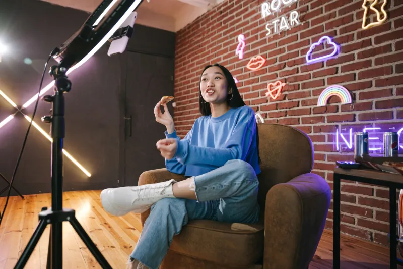 Why the Most Interesting Voices on the Internet Are Playing the Long Game